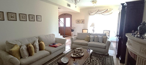 Casa En Country San Patricio.