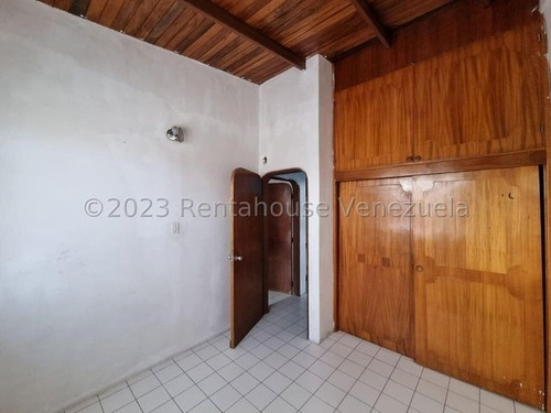 Imagen 9 de 30 de °|° Spacheco + Casas En Alquiler En Nueva Segovia Barquisimeto Lara, ##, 0424-5197639 + Cod + 23-18479 $ 400 3 Dormitorios 2 Baños 400 M²