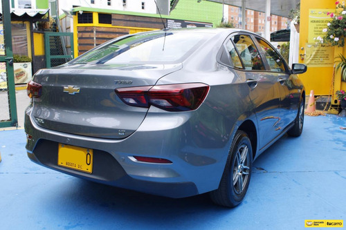 Imagen 7 de 25 de Chevrolet Onix