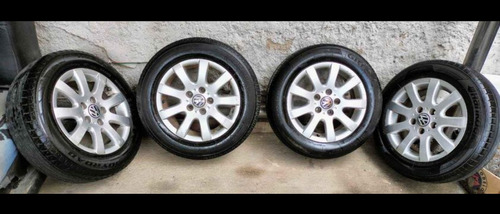 Rines Bora R15, Con Llantas Pirelli P7 Seminuevas