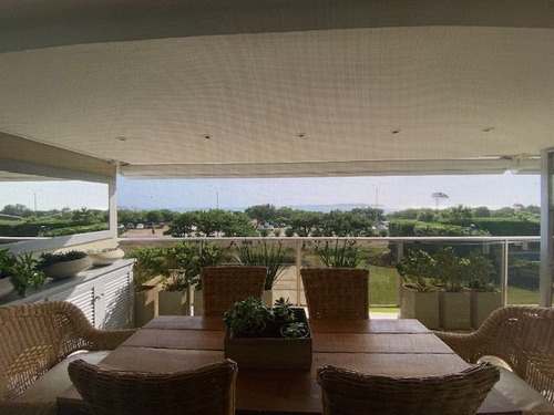 Imagen 6 de 29 de Apartamento En Venta De 2 Dormitorios En Playa Mansa (ref: Lij-5715)