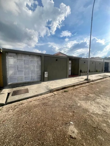 Md Casa En Valles De Camoruco