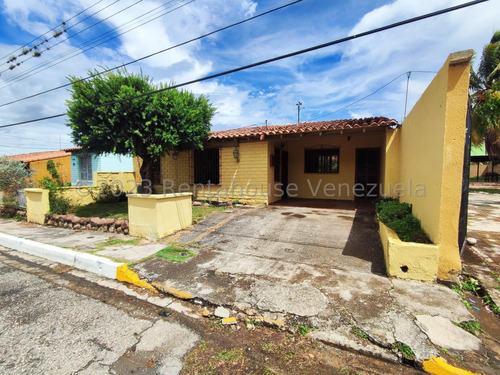 Casa En Venta En La Montañita, Cabudare Cod:  24-2423 Jpg