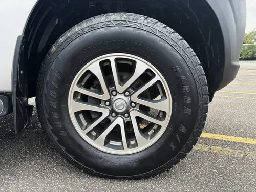 Nissan NP300 Frontier 2.5l 4x2