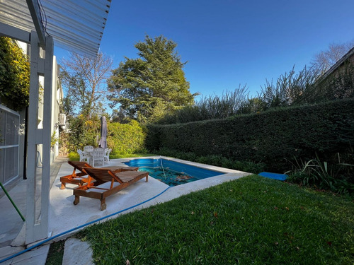 Casa En Venta 4 Amb. C/ Pileta Bº Don Cagiano Ituzaingo