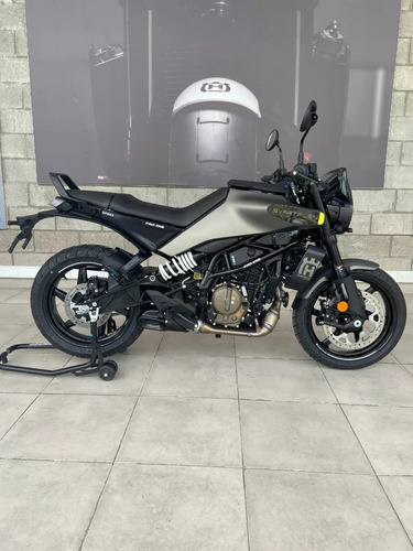 Svartpilen 250 Husqvarna Tienda Oficial Exclusiva Pro One