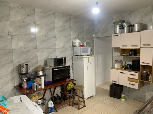 Casa Com 1 Quarto , 1 Quarto Com Suíte E Ar Condicionado