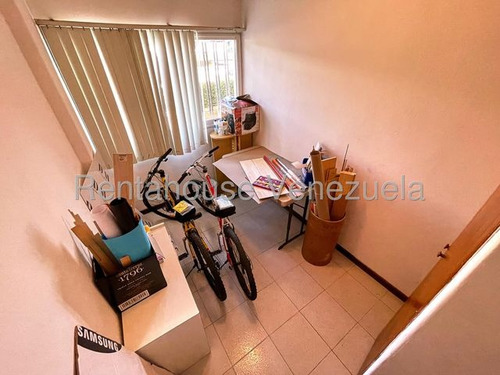 Hermosa Casa En Venta Prados Del Este 26-234-jca