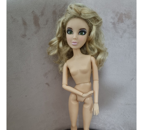 Boneca Liv Antiga (Usado)