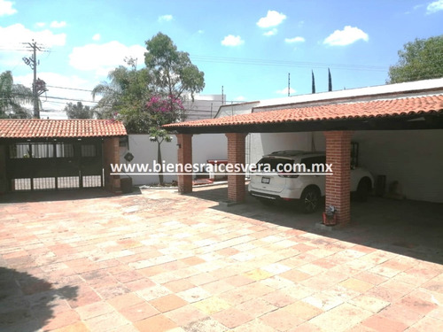 Imagen 12 de 14 de Casa En Venta En Colinas Del Bosque, Querétaro. Antonieta