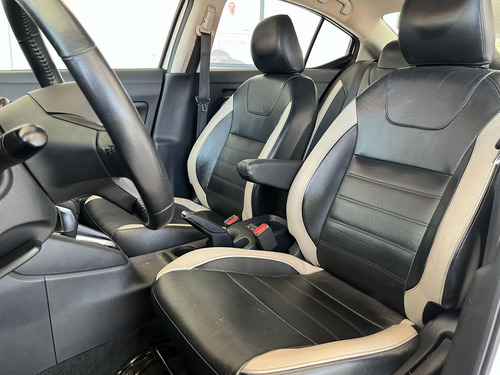 Nissan Versa 1.6 Exclusive Navi At