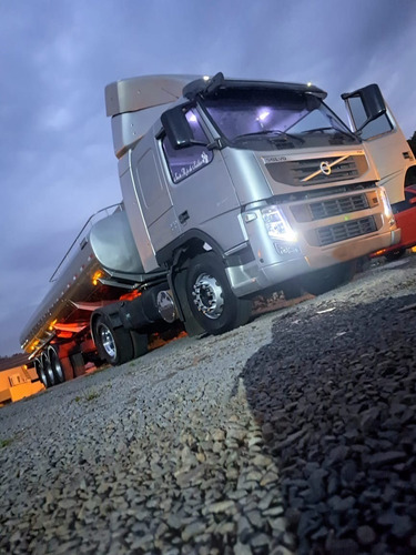 Imagem 3 de 6 de Volvo Fm 370 4x2 Ano 2012