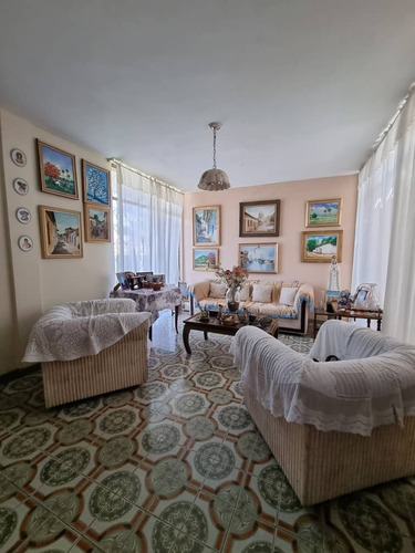 Imagen 2 de 13 de Se Vende Amplia Casa De Dos Niveles En El Trigal Valencia Foc-1226