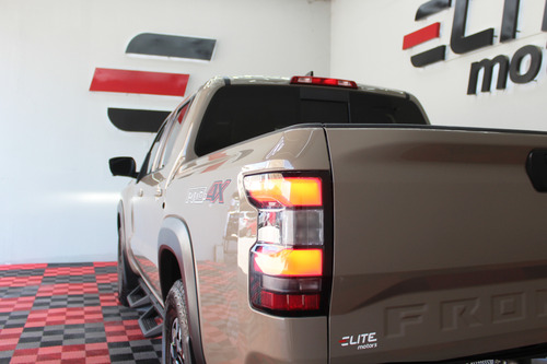 Nissan Frontier 3.8 V6 Pro-4X 4Wd At