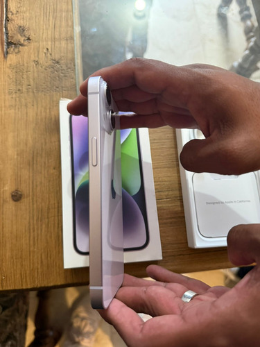 Apple iPhone 14 (128 Gb) - Morado Color Violeta (Usado)