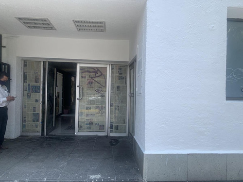 Imagen 2 de 8 de Local En Renta En Av Revolucion