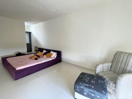 Casa En Venta En Lomas Del Sol, Riviera Veracruzana 302 M² De Lujo Y Comodidad A Pasos Del Mar. Alberca, Terraza Con Vista, Cocina Con Isla, 3 Recámaras, Estudio Y Fraccionamiento Privado Con Casa C