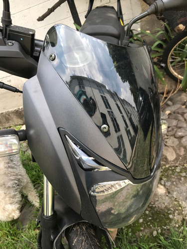 Pulsar Neón 150 Gris Con Amarillo.