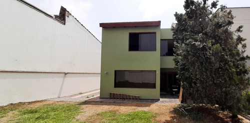 Vendo Casa Urb El Derby Surco. Terr. 528m2, Const. 225m2