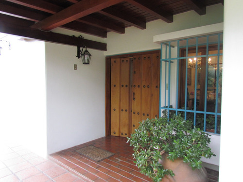 Imagen 11 de 30 de Se Vende Casa 800m2 4h/6b/4p Lomas Del Mirador 9214