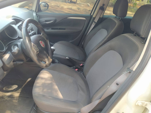 Imagem 8 de 9 de Fiat Punto 1.6 Essence 16v Flex 4p Manual