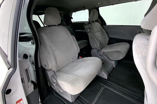 Imagen 20 de 25 de Toyota Sienna 5 Pts Xle, Ta, Ba, Bl, Consola En Toldo, Ra-