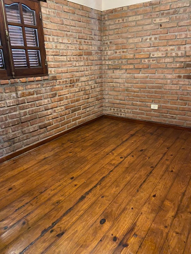 2 Cabañas Hermosas Con Detalles En Madera Y Muy Buena Ubicac
