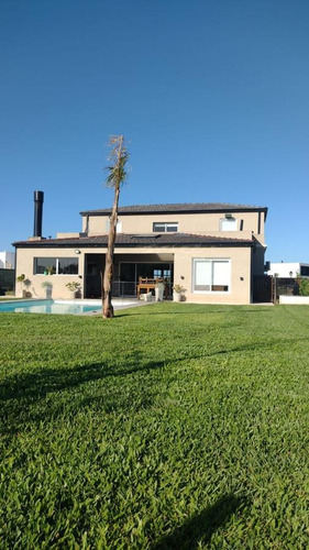 Imagen 18 de 26 de Venta De Casa En Barrio Cerrado San Sebastian