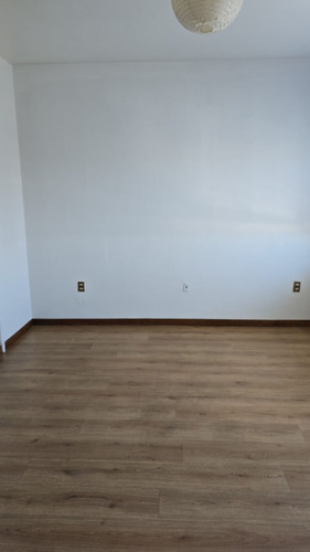 Se Arrienda Departamento