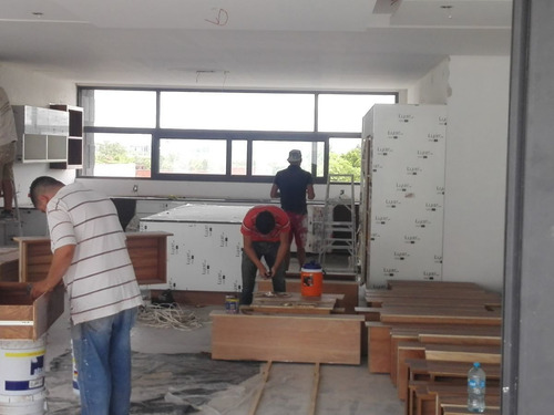 Hermosa Residencia En Venta Con Alberca Privada Y Campo De G