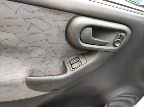 Chevrolet Corsa Sedan 1.8 Maxx Flex Power 4p