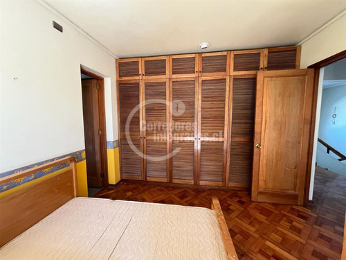Casa En Venta De 6 Dorm. En Santo Domingo