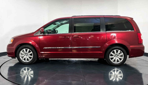 Imagen 10 de 15 de 23976 - Chrysler Town & Country 2016 Con Garantía At
