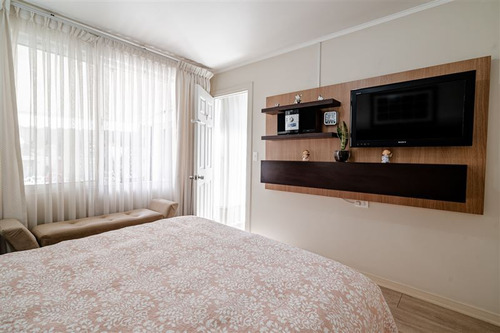 Casa En Venta De 3 Dorm Con Dpto Independiente. Las Condes