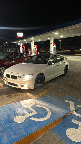 Bmw 328i, Modelo 2012 Twin Turbo 4 Cilindros