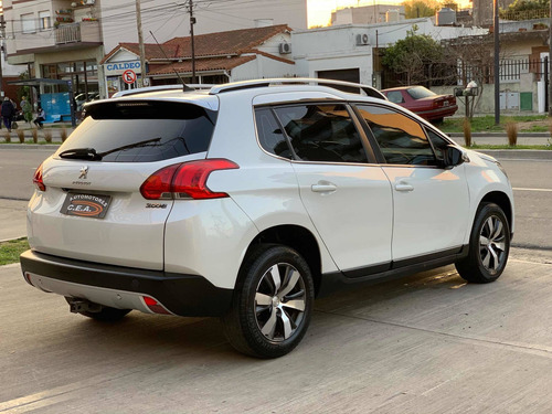 Imagen 6 de 10 de Peugeot 2008 2017 1.6 Feline