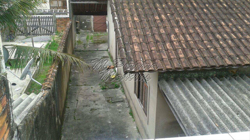 Imagem 14 de 15 de Itaguaícasageminada, Sobrado, Padrão, Edícula, Casa P/ Renda2 Dormitóriossobrado Com Edícula - Balneário Itaguaí - Mongaguá - V555
