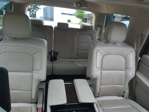 Imagen 9 de 14 de Lincoln Navigator 2018 3.5 Reserve At
