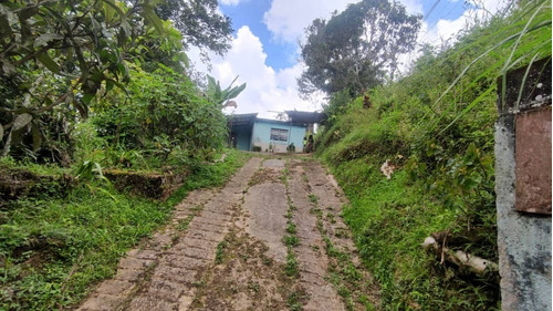 Terreno Con Construccion En San Diego De Los Altos Miranda