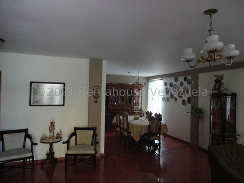 Imagen 5 de 19 de Casa En Venta Con Terraza El Marques 04141978270 Caracas 22-20670