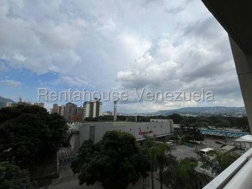 Agp Apartamento Con Cocina Equipada, Piso Porcelanato, Piscina, En Venta En Santa Eduvigis 25-16474 Ys