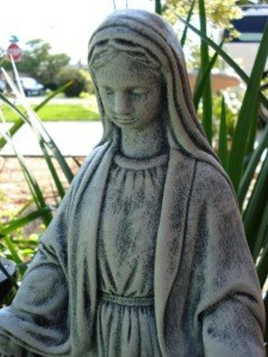 Hormigón Virgen María Estatua Religiosa.