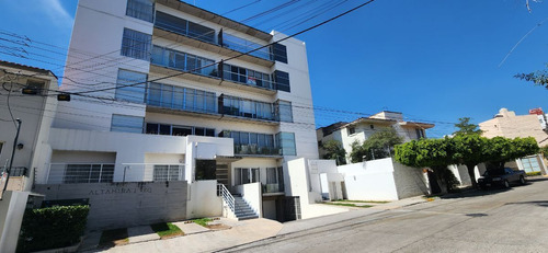 Departamento En Renta En Altamira, Zapopan