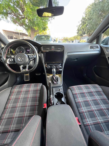 Imagen 4 de 11 de Volkswagen Golf 2018 2.0 Gti Tsi App Connect