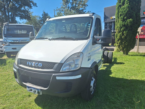 Iveco Daily 3.0 Chasis Cd Hd 6+1 70c17 (4350)