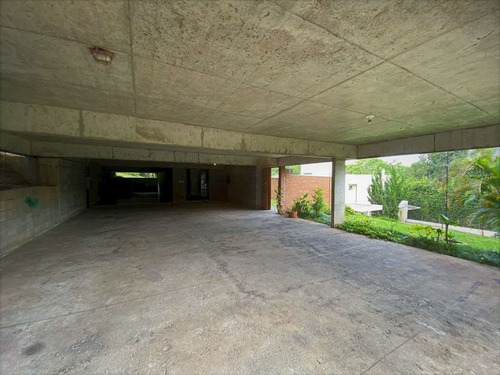 Inpla - Terrea C/ Arq Comtemporânea - 5 Dorms (2 Sts + 2 Sts Americanas) - 1689
