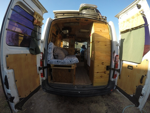 Imagen 4 de 22 de Renault Master 2013 2.3 T4 Dci130 L1h1 Aa Furgon Corto