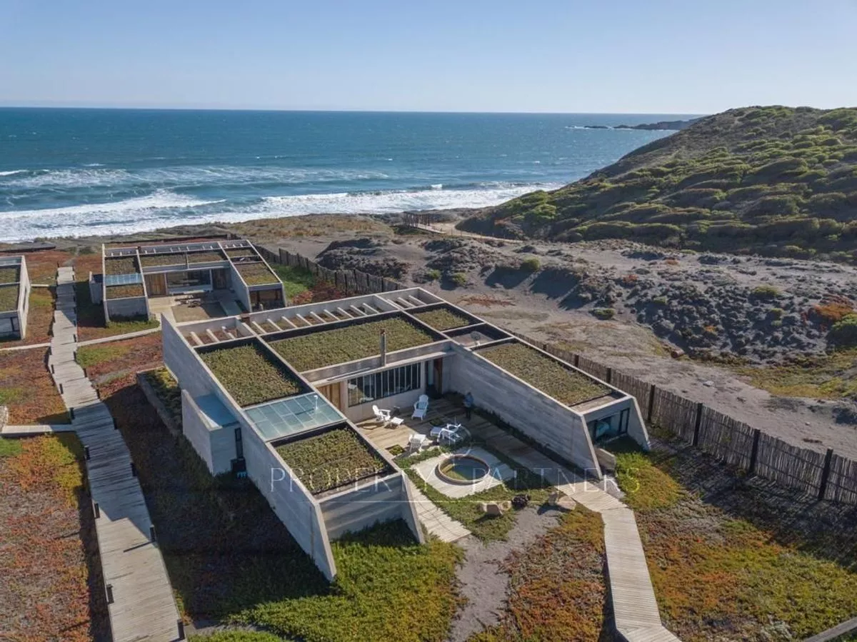 Matanzas, Moderna Casa Frente Al Mar