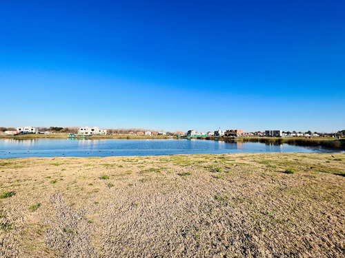 Imagen 11 de 13 de Vendo Lote Al Agua, 632 M2 Barrio Santa Ana!!
