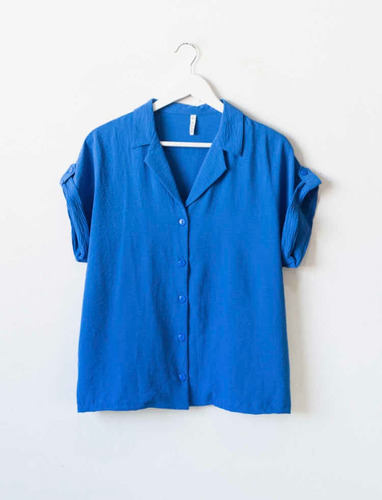 Imagen 4 de 10 de Blusa Abotonada Hasta Cintura Talles Grandes/especiales